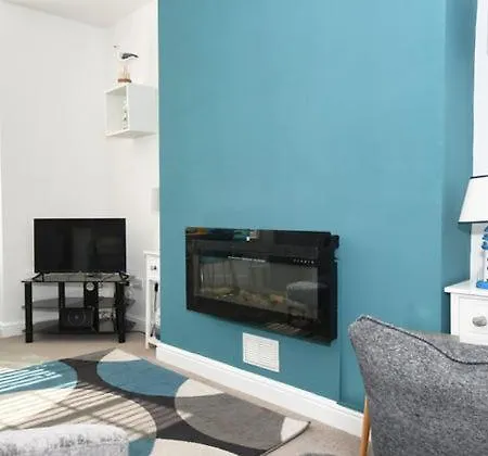 N19 Brooklands Holiday home *