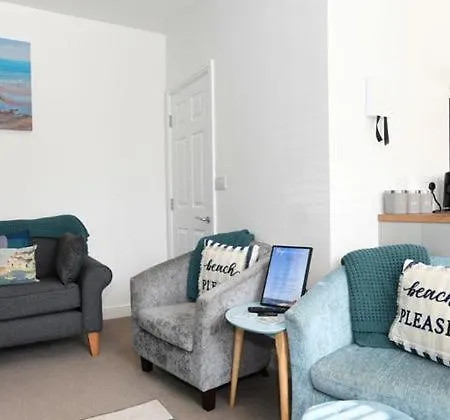 N19 Brooklands Apartment